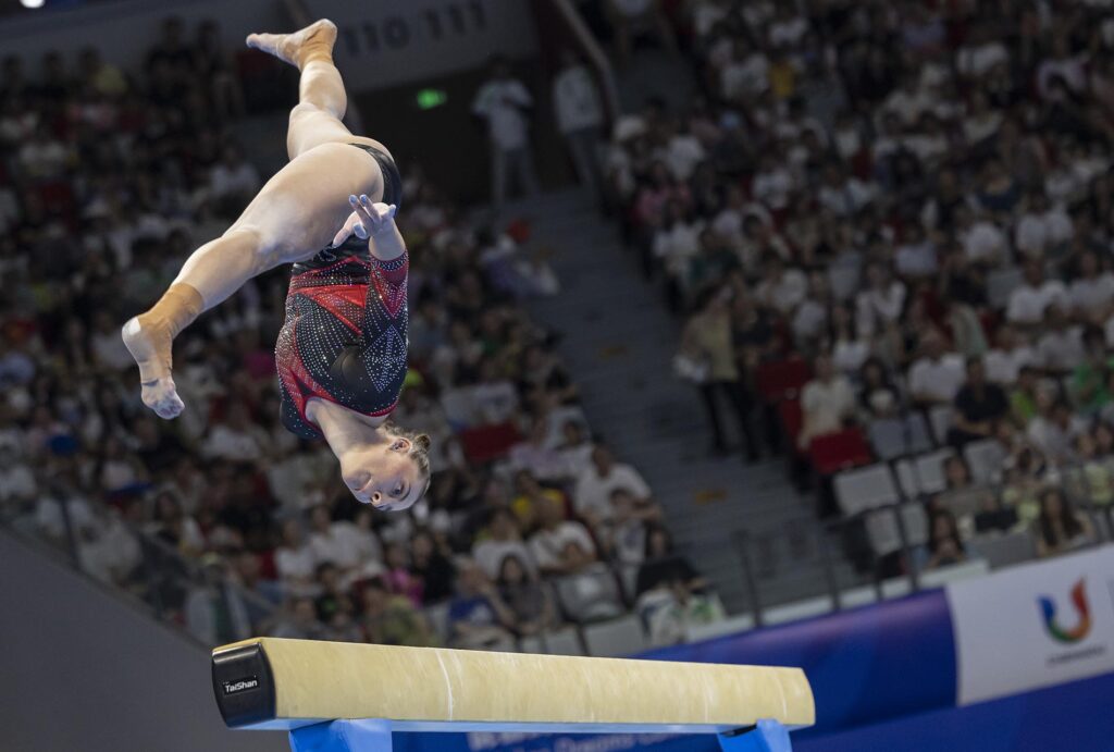 Gymnastka Barbora Mokošová - kladina